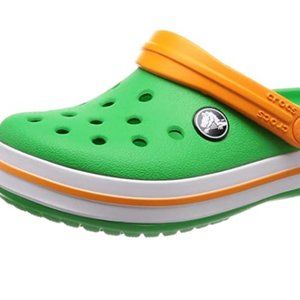 Children's sandals with holes